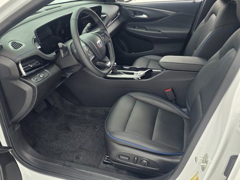 Used 2024 Buick Envista Sport Touring w/ Convenience I Package image 9