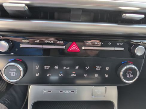 New 2026 Hyundai Ioniq 9 Limited AWD/4WD image 14