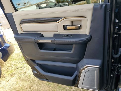 Used 2019 RAM 2500 Limited image 13