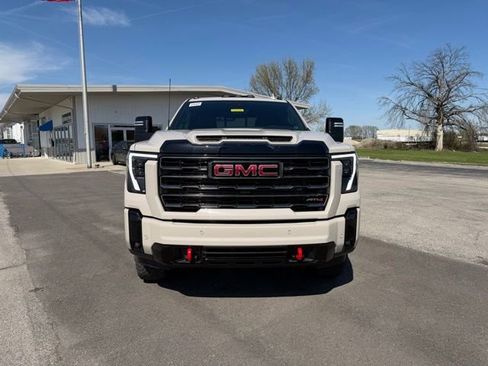 New 2026 GMC Sierra 2500 AT4 image 3