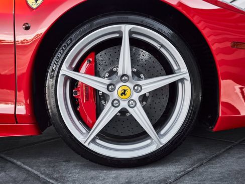Used 2012 Ferrari 458 Spider RWD image 27