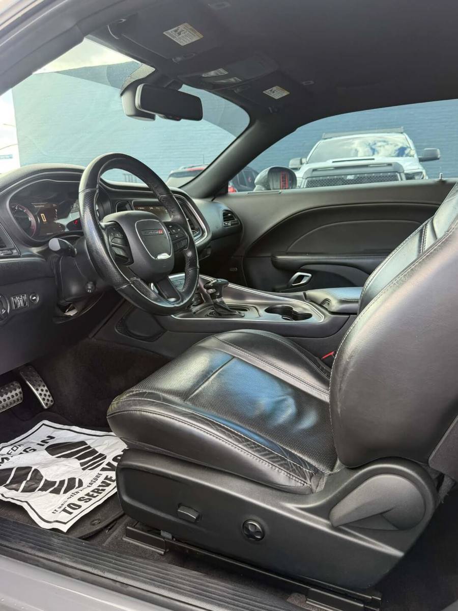 Used 2018 Dodge Challenger SXT Plus RWD image 12