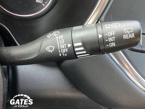 Used 2022 Chevrolet Blazer LT FWD image 26
