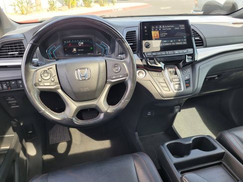 Used 2023 Honda Odyssey Sport image 19