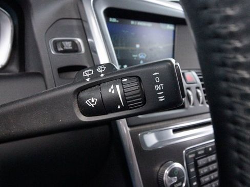 Used 2016 Volvo XC60 T5 Premier w/ Climate Package image 22