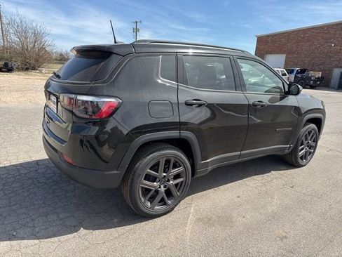 New 2026 Jeep Compass Latitude image 6