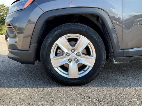 Used 2022 Jeep Compass Latitude w/ Convenience Group FWD image 29