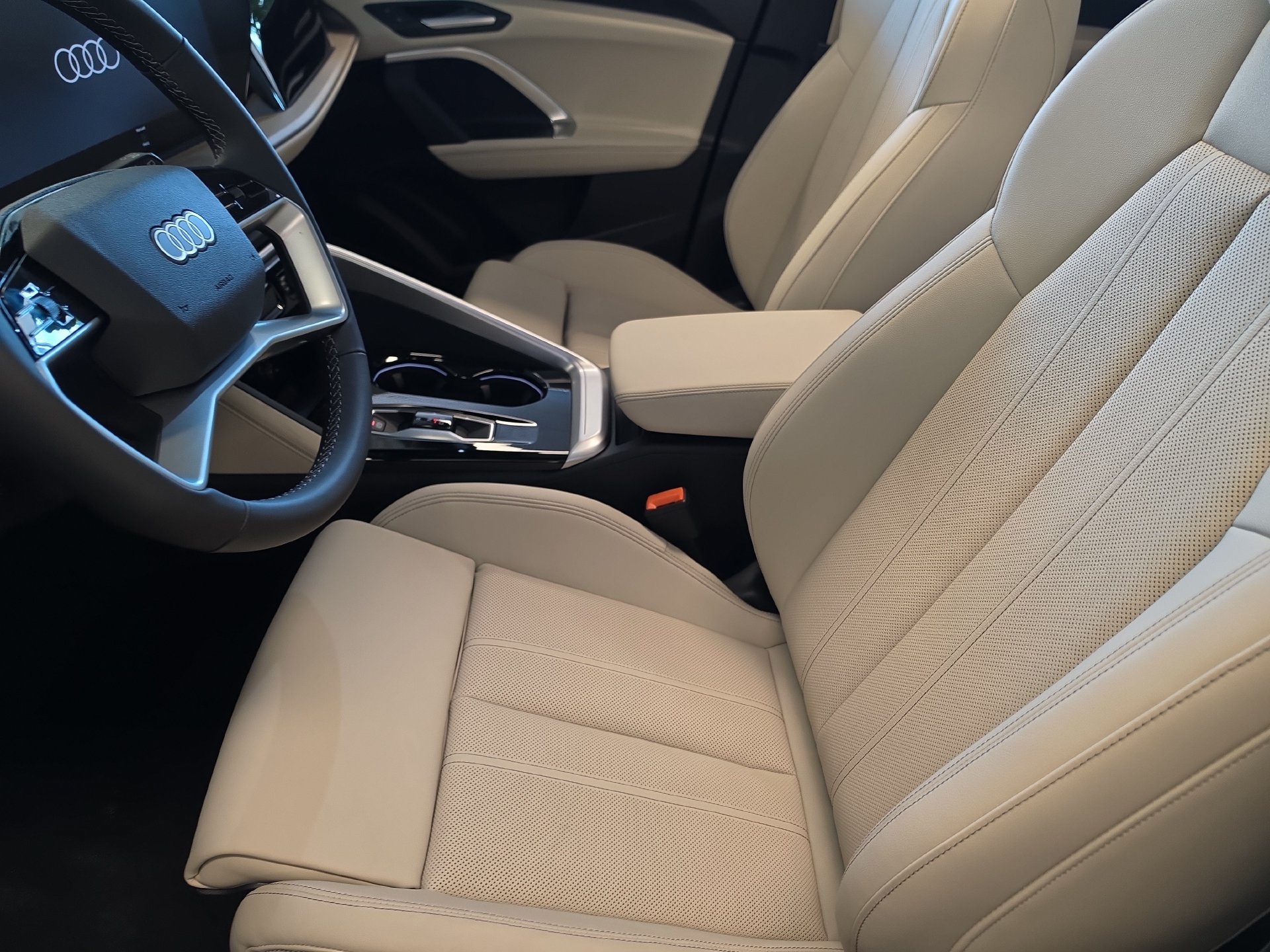 New 2026 Audi Q5 Premium Plus AWD/4WD image 3