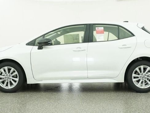 New 2026 Toyota Corolla SE FWD image 19
