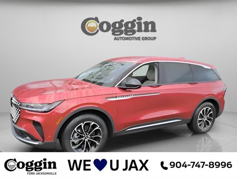 Used 2024 Lincoln Nautilus Premier image 1