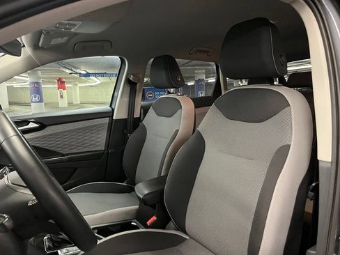 Used 2023 Volkswagen Taos S w/ Driver Assistance Package FWD image 18