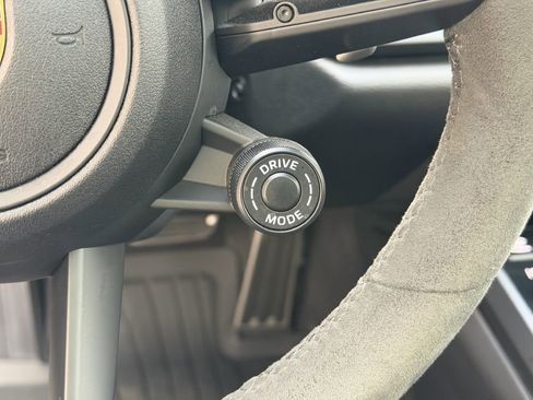 Used 2023 Porsche 911 Carrera T image 34