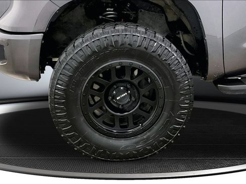 Used 2021 Toyota Tundra Limited w/ Limited Premium Package AWD/4WD image 32