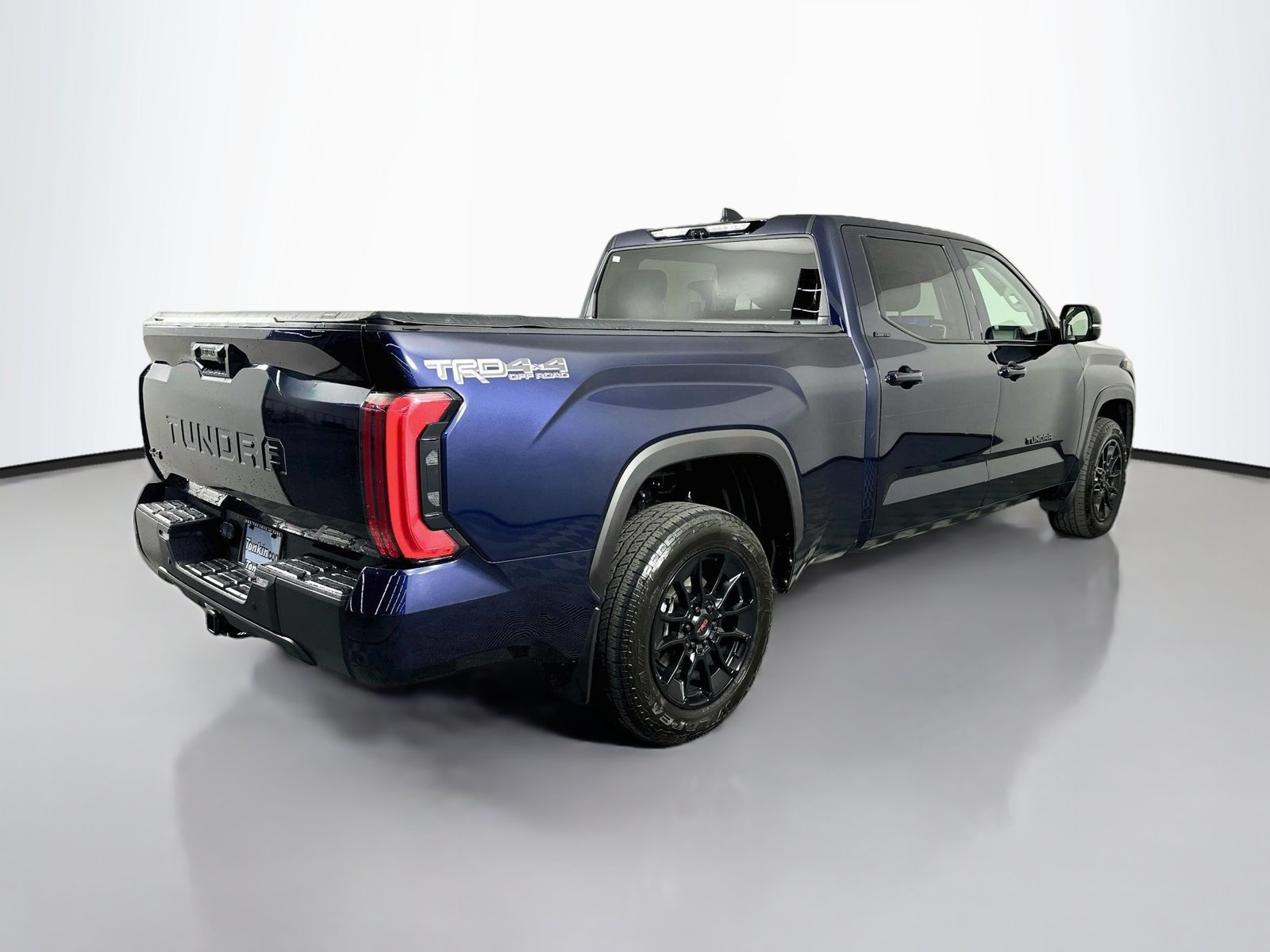 Used 2024 Toyota Tundra Limited w/ TRD Off-Road Package AWD/4WD image 7