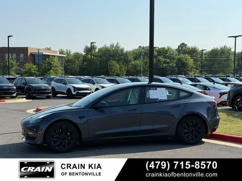 Used 2023 Tesla Model 3 Standard Range RWD image 4