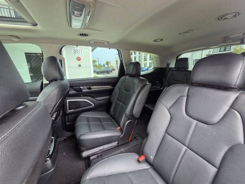 Used 2021 Kia Telluride EX w/ EX Premium Package FWD image 46