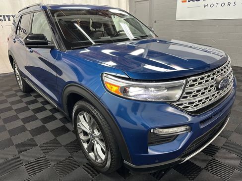 Used 2023 Ford Explorer Limited AWD/4WD image 2