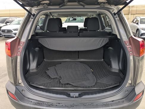 Used 2013 Toyota RAV4 XLE image 22