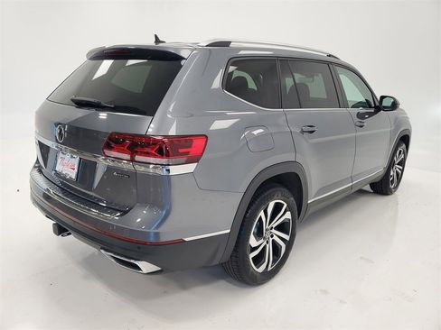 Used 2023 Volkswagen Atlas SEL image 6