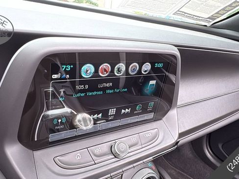 Used 2018 Chevrolet Camaro LT image 19