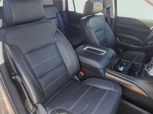 Used 2018 GMC Yukon Denali w/ Denali Ultimate Package AWD/4WD image 36