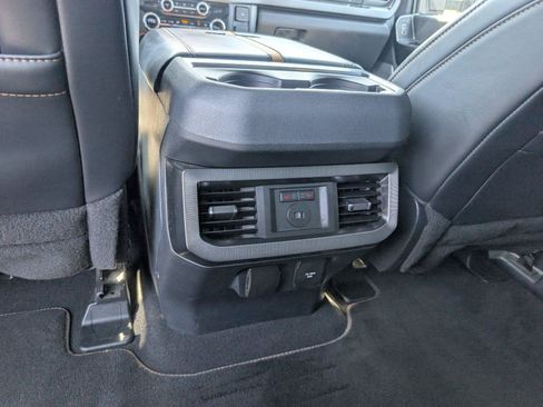 Used 2024 Ford F250 Platinum AWD/4WD image 31