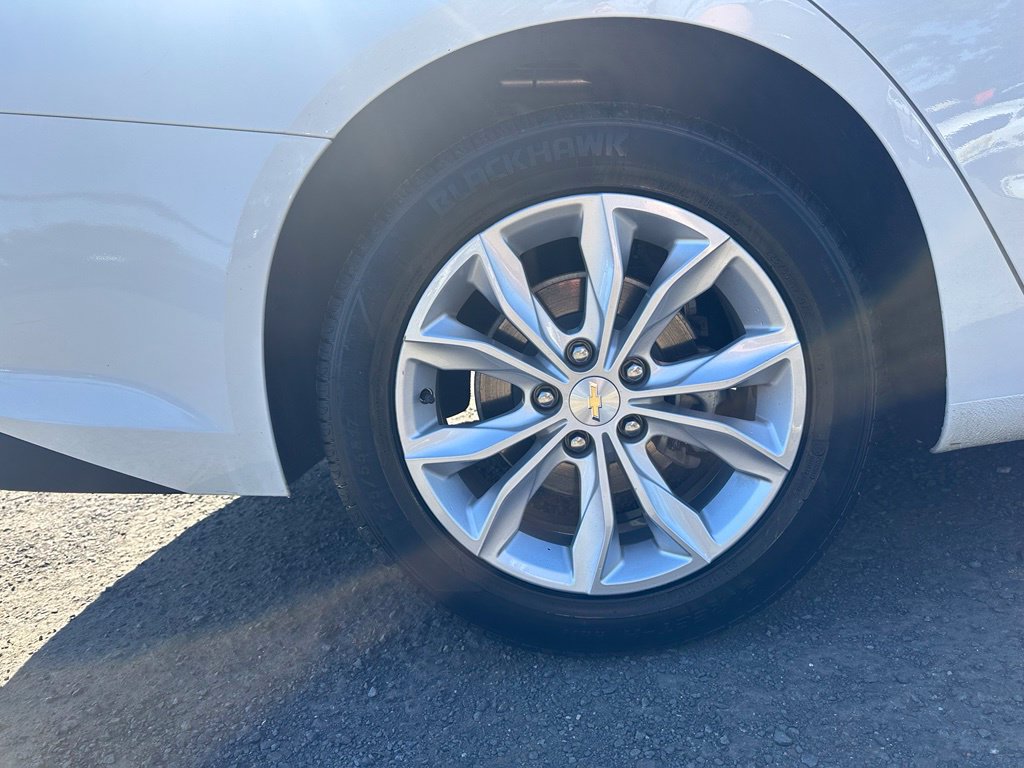 Used 2023 Chevrolet Malibu LT FWD image 37