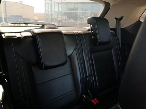 Used 2021 Volkswagen Atlas SE w/ Panoramic Sunroof Package image 12