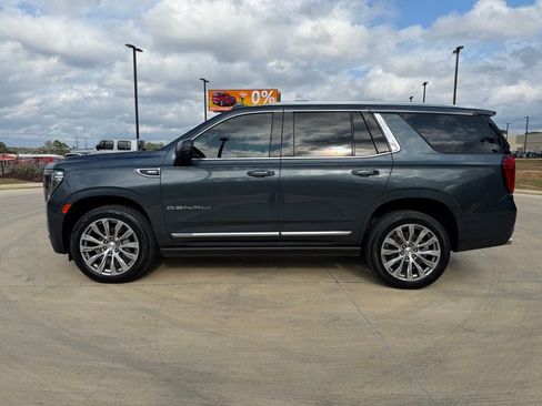 Used 2021 GMC Yukon Denali w/ Denali Premium Package image 2