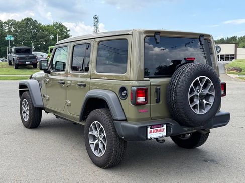 Used 2026 Jeep Wrangler Unlimited Sport AWD/4WD image 7