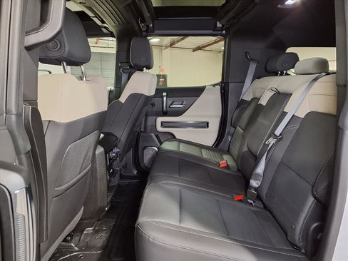 Used 2026 GMC Hummer EV SUV image 20