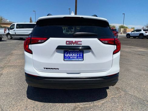 Used 2021 GMC Terrain SLE w/ Driver Convenience Package FWD image 20