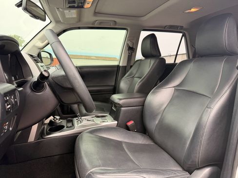 Used 2019 Toyota 4Runner Limited AWD/4WD image 5