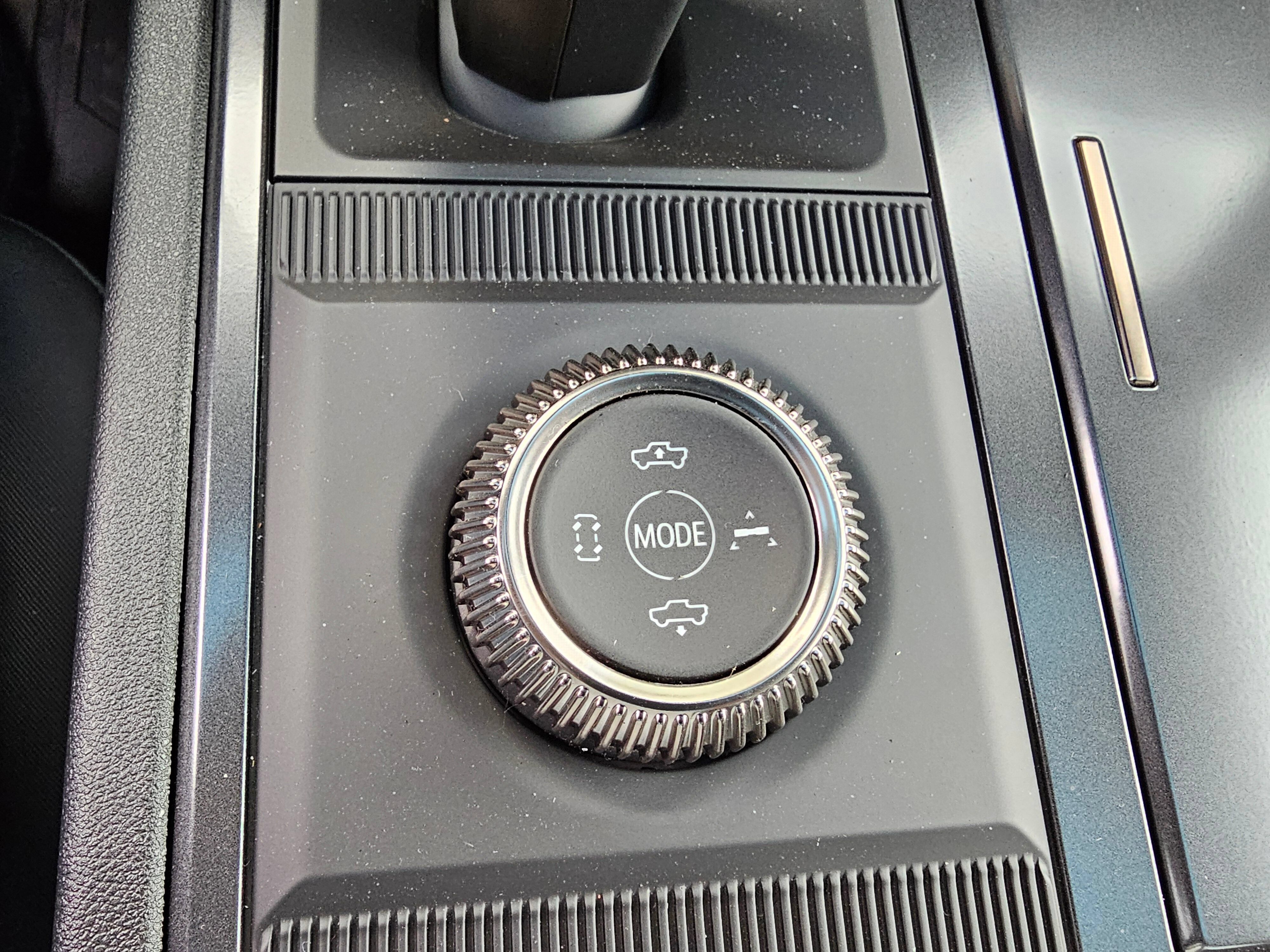 New 2024 GMC Hummer EV 2X AWD/4WD image 32