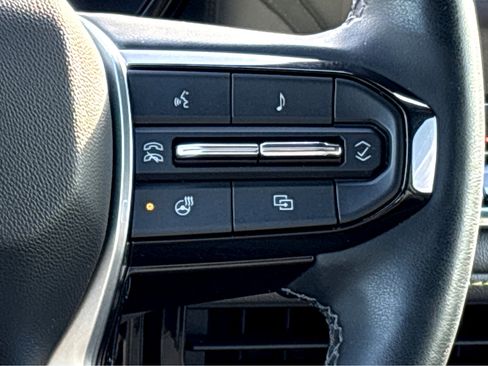 Used 2023 Chevrolet Colorado ZR2 w/ ZR2 Convenience Package III image 14