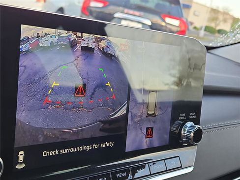 Used 2023 Mitsubishi Outlander SE image 7