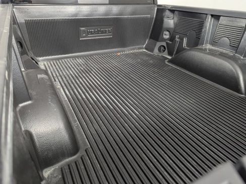 Used 2024 GMC Sierra 1500 AT4 w/ Technology Package AWD/4WD image 7