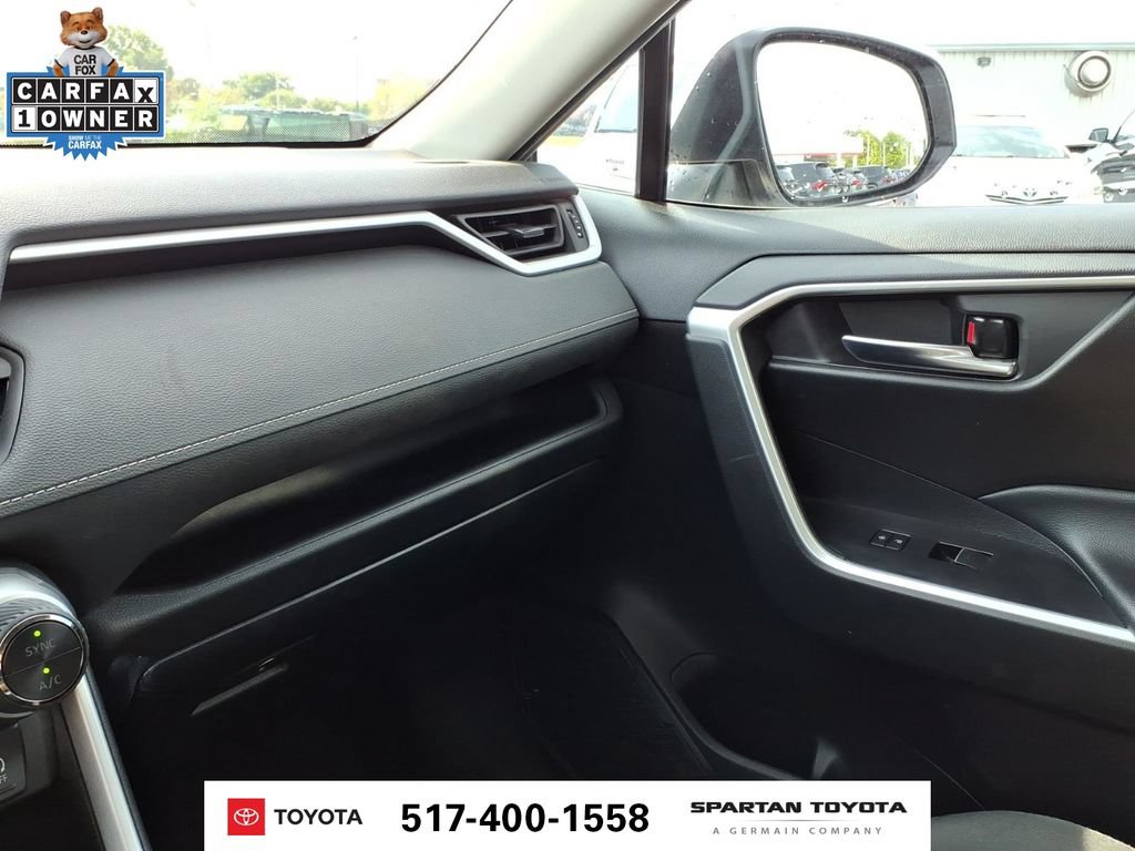 Used 2024 Toyota RAV4 XLE FWD image 22