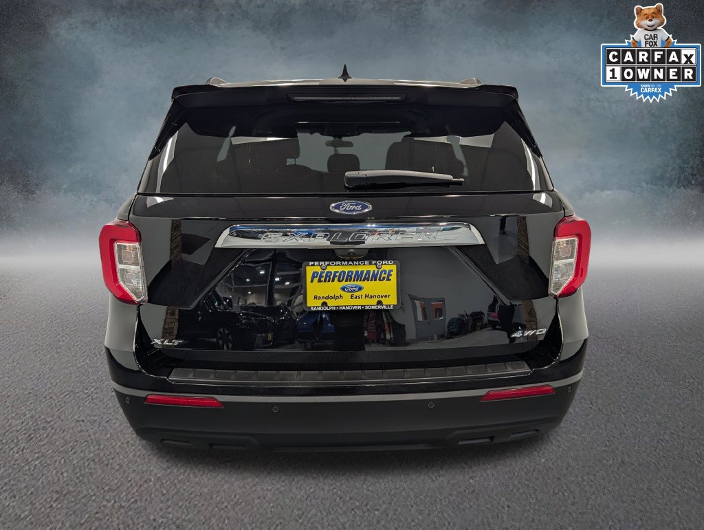 Used 2023 Ford Explorer XLT AWD/4WD image 5