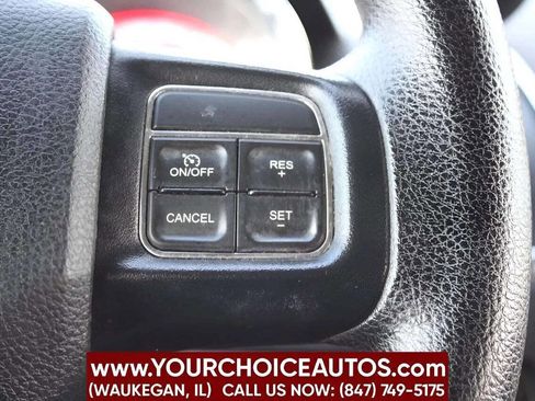 Used 2018 Dodge Grand Caravan SE w/ UConnect Hands-Free Group image 13