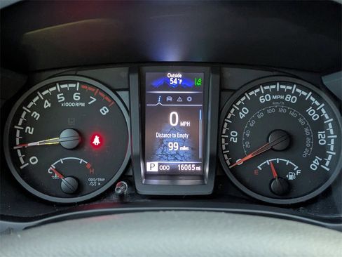 Certified 2023 Toyota Tacoma SR image 28