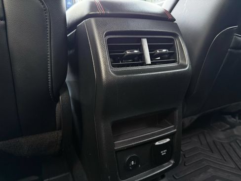 Used 2024 Ford Edge ST-Line AWD/4WD image 24