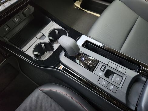 New 2026 Toyota Prius Plug-In Hybrid FWD image 17