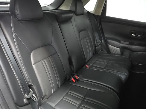 Used 2023 Honda HR-V EX-L image 17