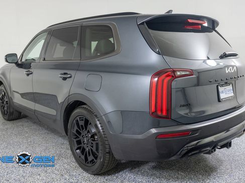 Used 2022 Kia Telluride SX w/ SX Prestige Package AWD/4WD image 5
