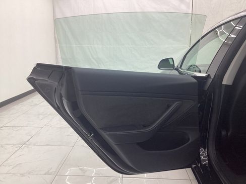 Used 2018 Tesla Model 3 Long Range image 24