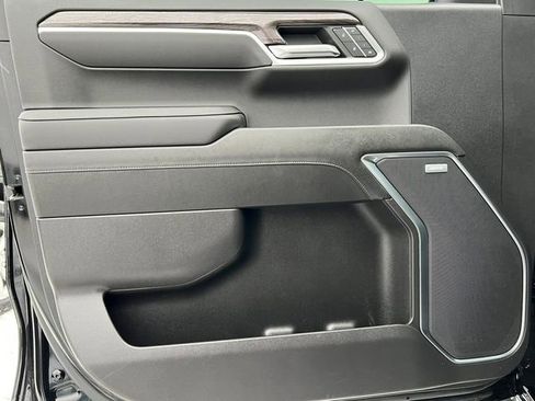 Used 2022 Chevrolet Silverado 1500 LTZ image 22