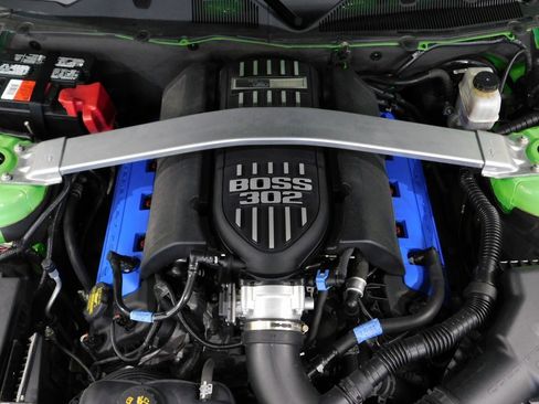 Used 2013 Ford Mustang Boss 302 w/ Boss 302 Accessory Pkg image 21