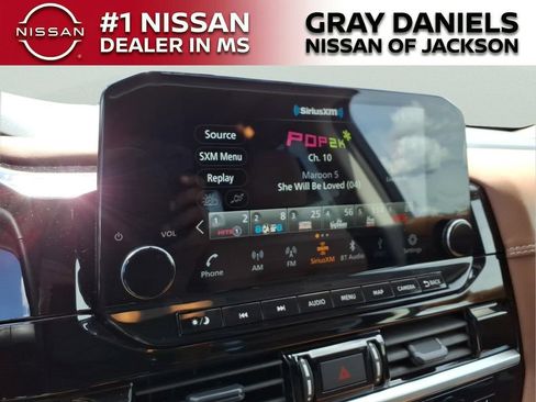 Certified 2025 Nissan Pathfinder Platinum w/ Cargo Package FWD image 18