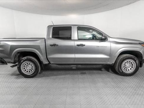 Used 2023 Chevrolet Colorado W/T image 9